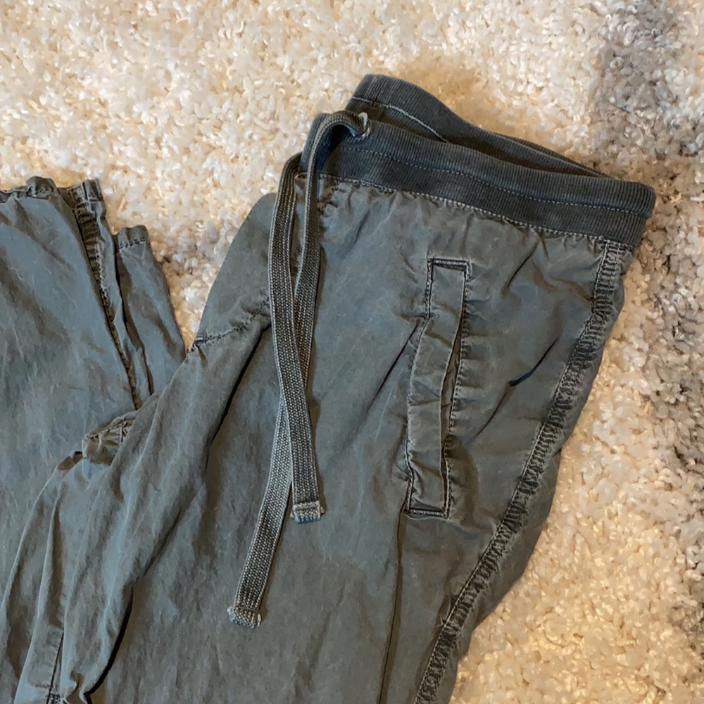 James Perse Sz 2 Cargo Material/Riding Pant Stitching